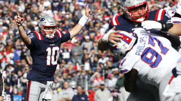 Patriots - Mac Jones TD Bills